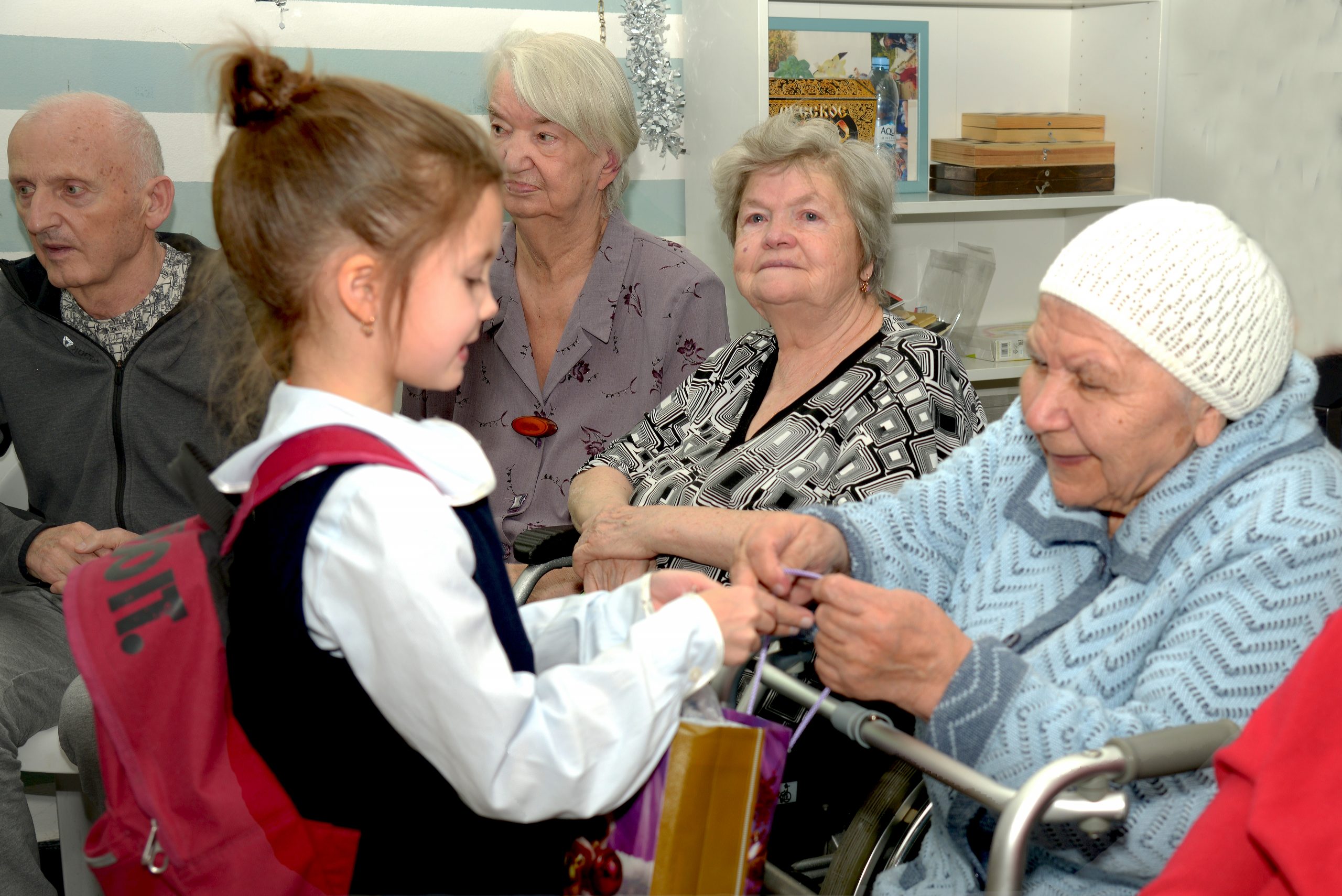 Фото 11 — Какие обычаи помогают укрепить семью?